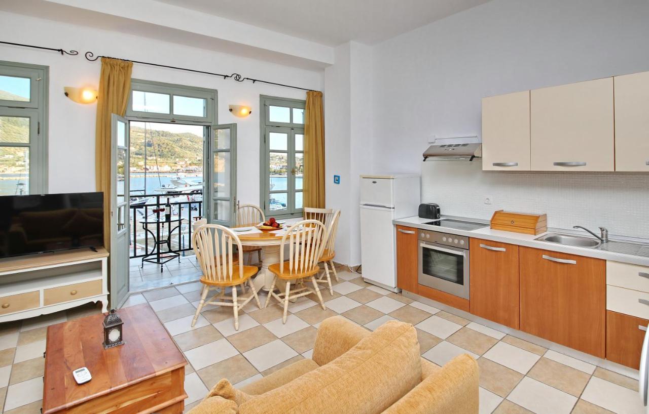 Faros Coastal Apartments Szkópelosz Kültér fotó