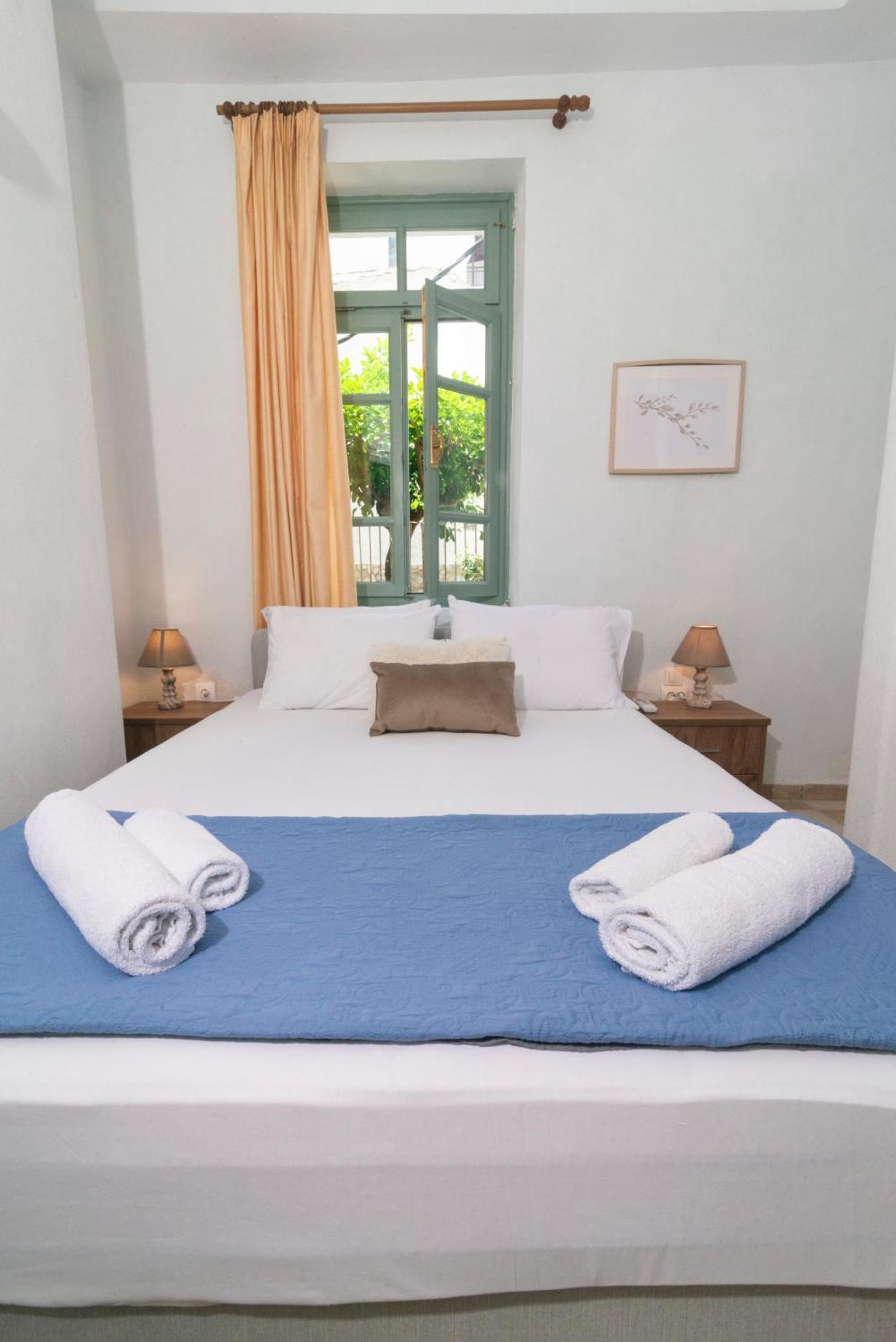 Faros Coastal Apartments Szkópelosz Kültér fotó