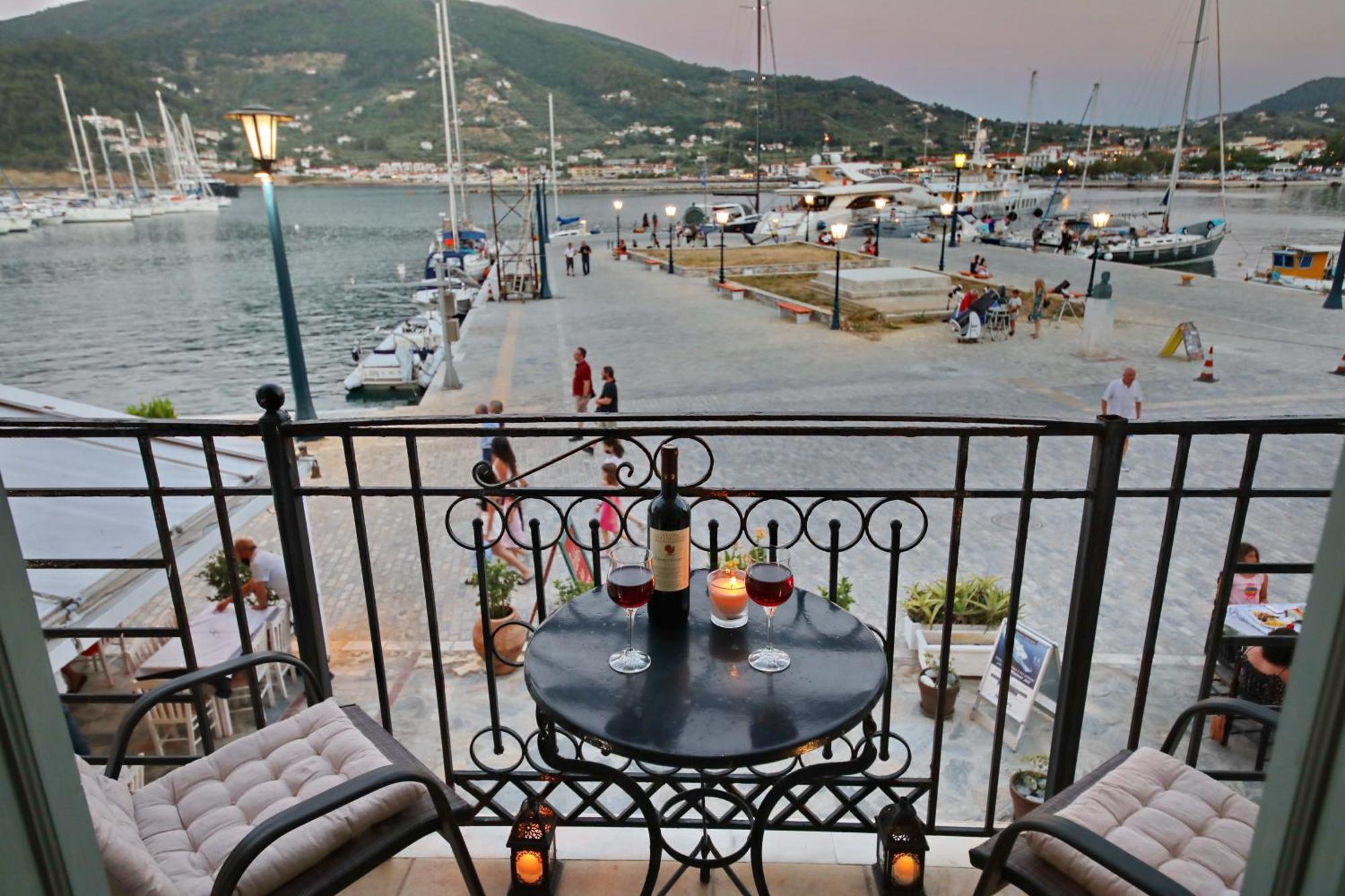 Faros Coastal Apartments Szkópelosz Kültér fotó