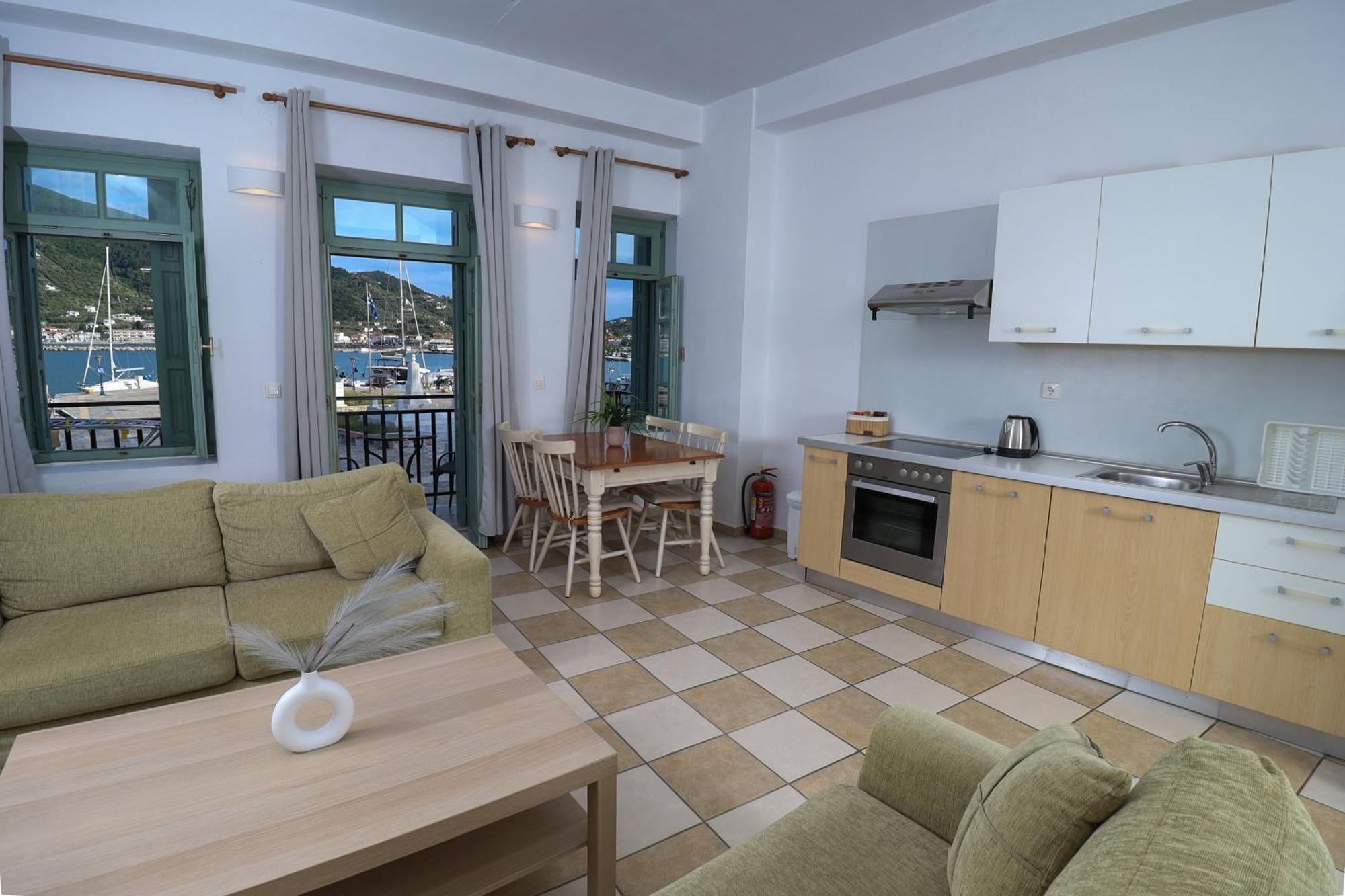Faros Coastal Apartments Szkópelosz Kültér fotó