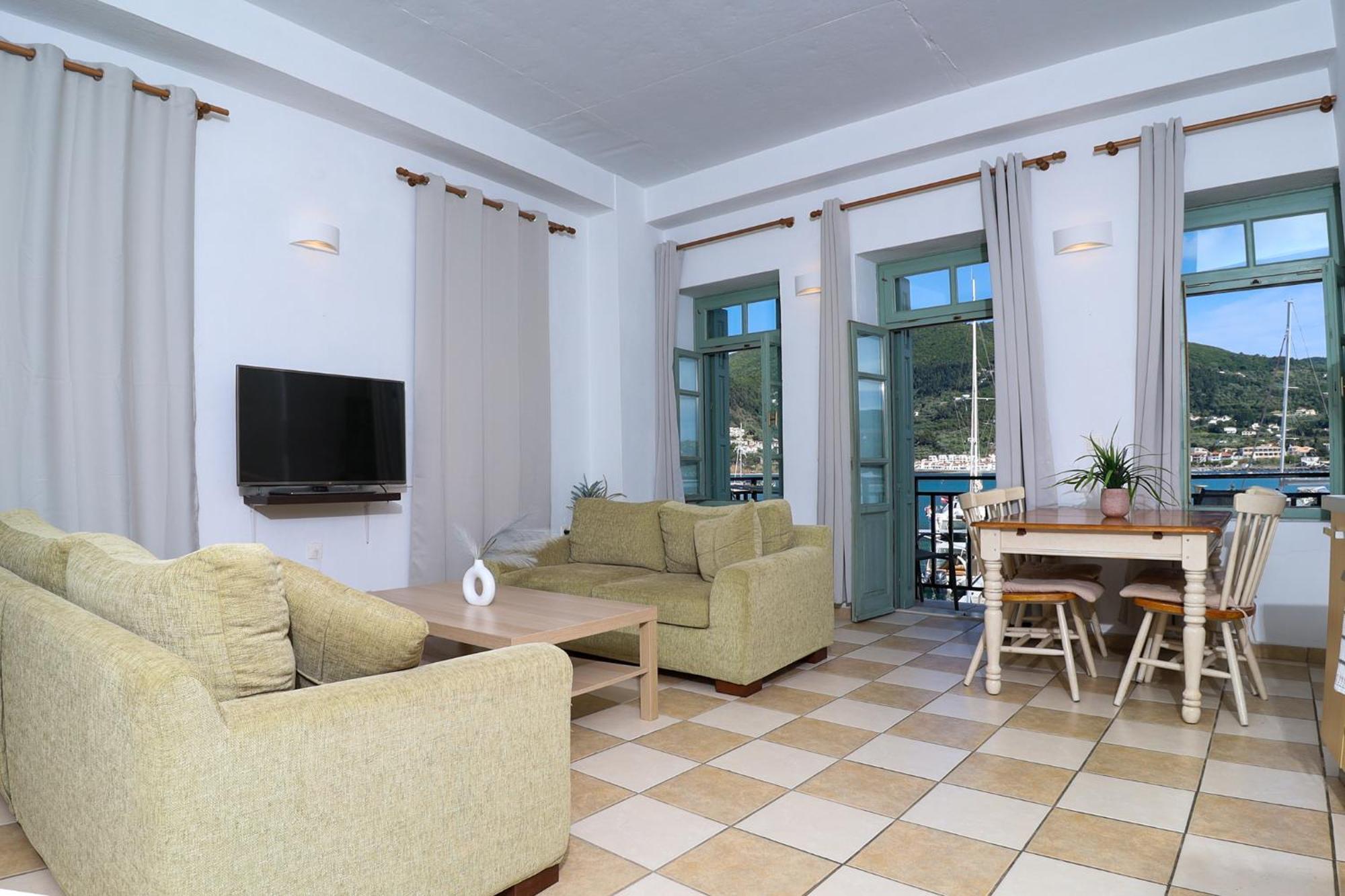 Faros Coastal Apartments Szkópelosz Kültér fotó