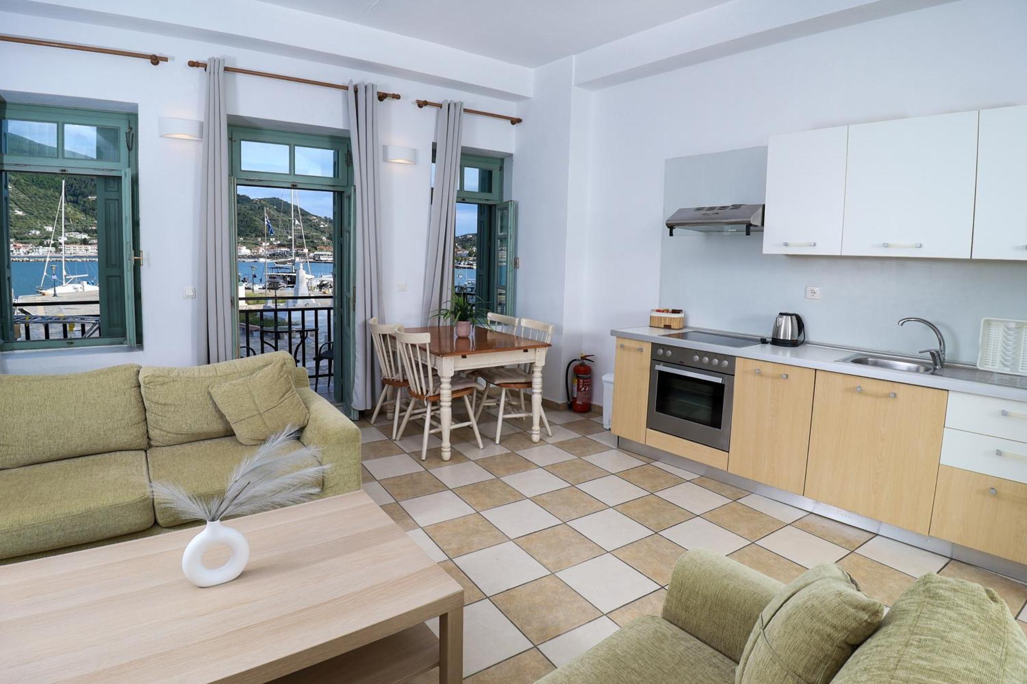Faros Coastal Apartments Szkópelosz Kültér fotó